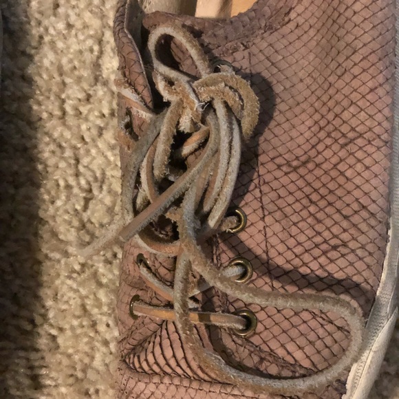 Frye Maya Low Lace Sneakers - Picture 3 of 4